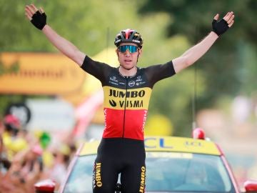 Van Aert se corona en el Mont Ventoux y Pogacar sigue líder del Tour de Francia