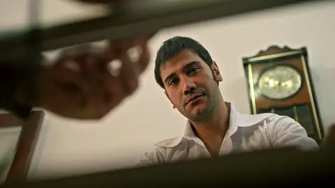 ¡Un bonito gesto de amor! Yilmaz está dispuesto a todo para recuperar sus alianzas con Züleyha ¡Un bonito gesto de amor! Yilmaz está dispuesto a todo para recuperar sus alianzas con Züleyha