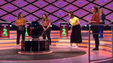 Conoce el porqué de la ‘Esquina divertida’, las falleras mayores de ‘¡Boom!’