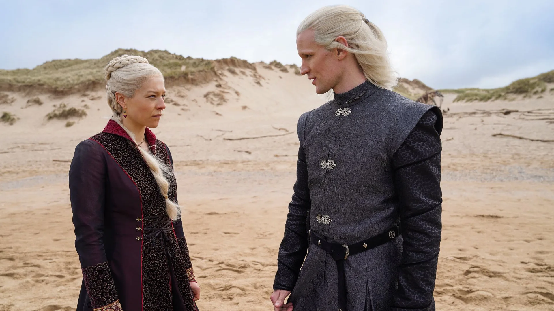 Emma D'Arcy y Matt Smith en 'House of the Dragon', la precuela de 'Juego de Tronos' Emma D'Arcy y Matt Smith en 'House of the Dragon', la precuela de 'Juego de Tronos'