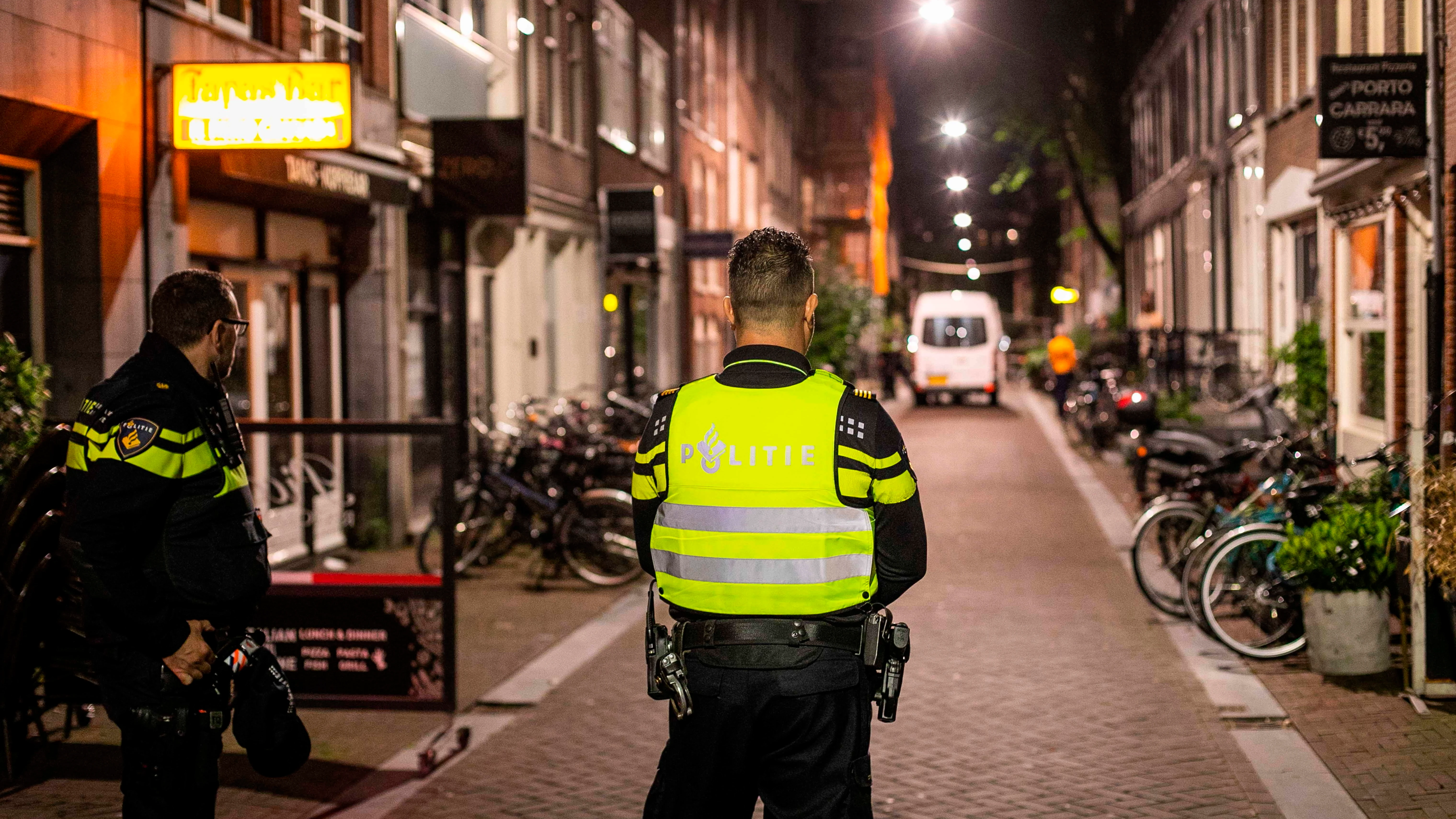 La Policía investiga investiga el tiroteo a un reportero de investigación en Ámsterdam La Policía investiga investiga el tiroteo a un reportero de investigación en Ámsterdam