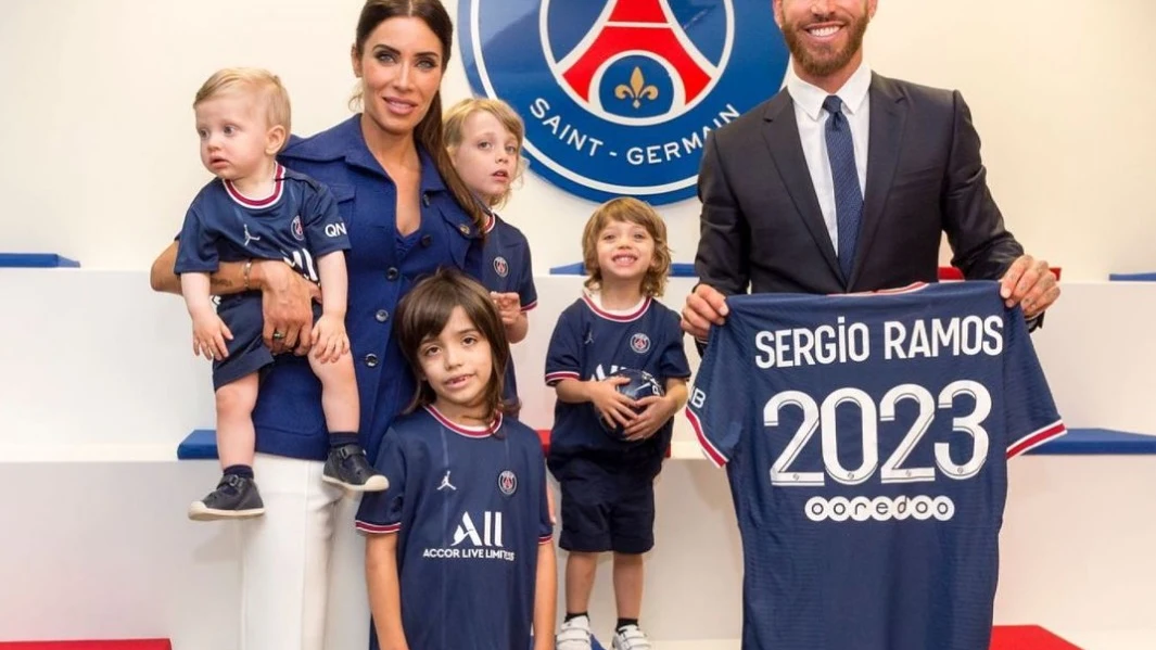 El mensaje de Pilar Rubio a Sergio Ramos tras su fichaje por el PSG: "El avión será mi nuevo mejor amigo" El mensaje de Pilar Rubio a Sergio Ramos tras su fichaje por el PSG: "El avión será mi nuevo mejor amigo"