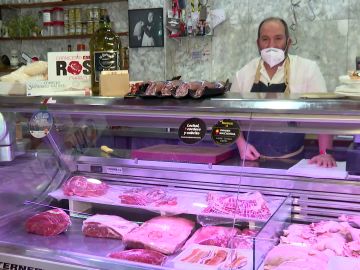 Indignación entre los ganaderos por la petición de Alberto Garzón de comer menos carne: "No estamos para que nos hagan daño"