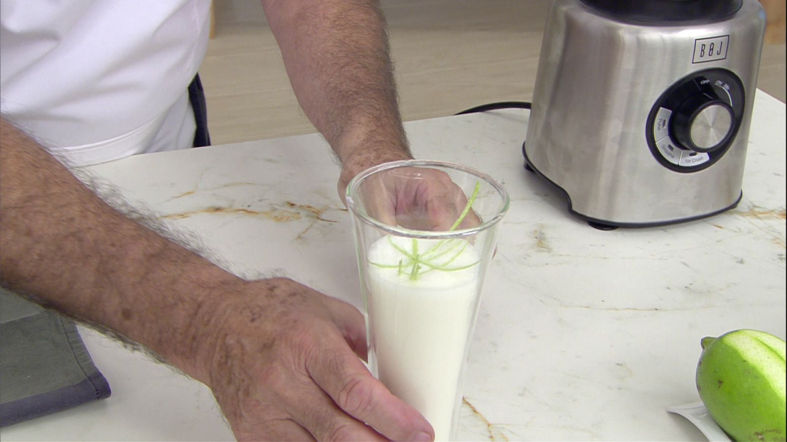 Un postre ideal para el verano: sorbete de limón al txakolí, de Karlos Arguiñano