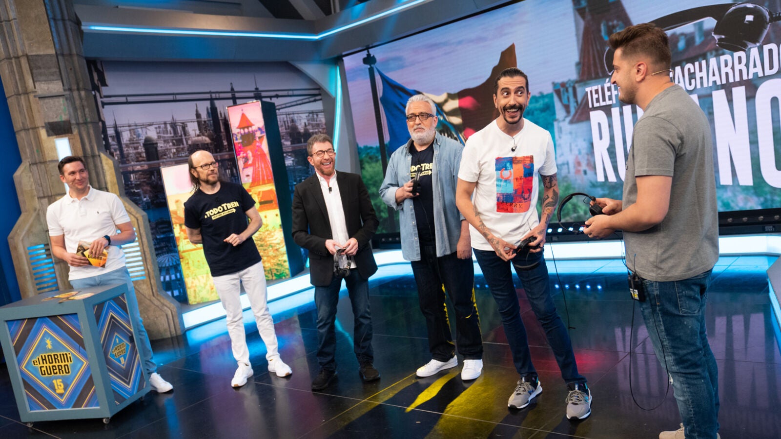 Leo Harlem y Santiago Segura protagonizan un divertidísimo teléfono escacharrado rumano