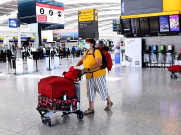 Terminal de llegadas del aeropuerto londinense de Heathrow