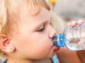 Verano, ¿qué le damos de beber a nuestros hijos? Verano, ¿qué le damos de beber a nuestros hijos?