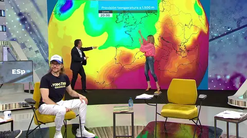 Susana Griso 'sustituye' a Roberto Brasero para dar el tiempo en Espejo Público Susana Griso 'sustituye' a Roberto Brasero para dar el tiempo en Espejo Público