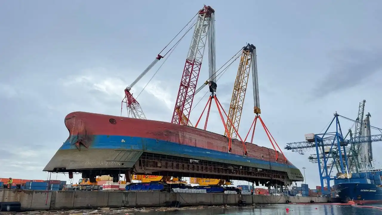 Localizado el cuerpo del estibador desaparecido 42 días después dentro del buque en PortCastelló Localizado el cuerpo del estibador desaparecido 42 días después dentro del buque en PortCastelló