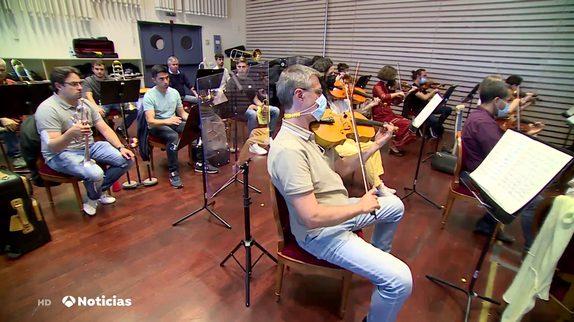 La orquesta del Teatro Real, pionera en retomar la actividad: "La situación ha sido catastrófica para algunos" La orquesta del Teatro Real, pionera en retomar la actividad: "La situación ha sido catastrófica para algunos"