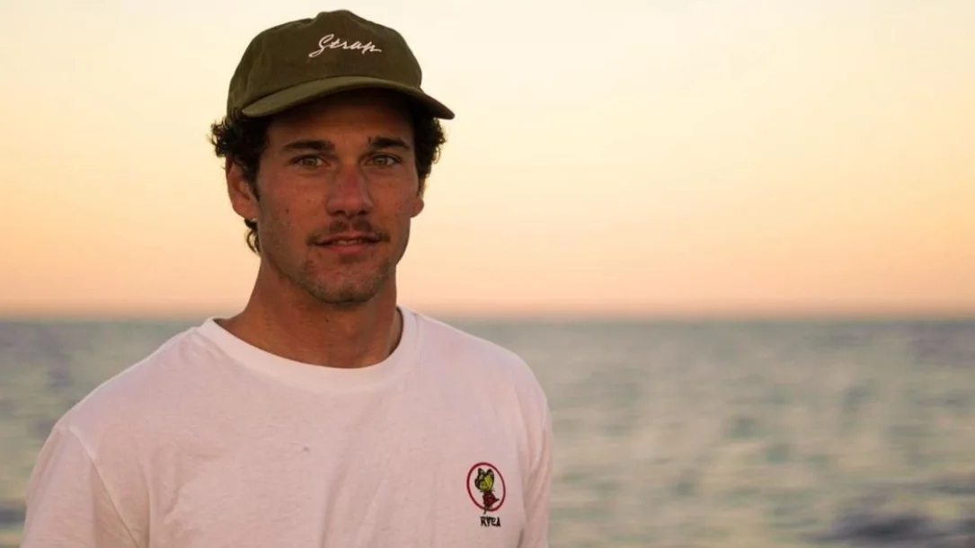 Muere el surfista espa&ntilde;ol &Oacute;scar Sierra al ser golpeado por una ola gigante