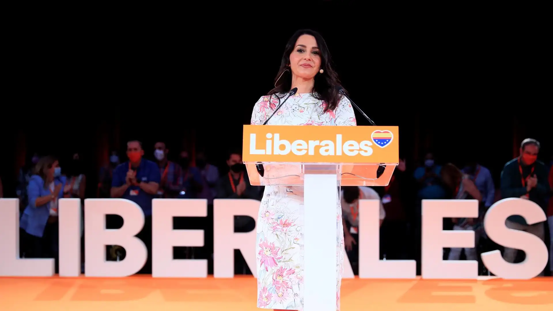 Inés Arrimadas considera "inadmisible" que la Asamblea de Ceuta declare persona 'non grata' a Santiago Abascal Inés Arrimadas considera "inadmisible" que la Asamblea de Ceuta declare persona 'non grata' a Santiago Abascal