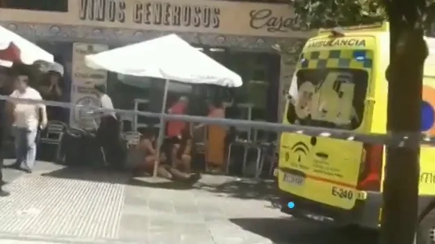 Atropello m&uacute;ltiple al invadir un coche la acera en el centro de Marbella