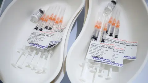 ¿Por qué la segunda dosis de la vacuna del covid tiene más efectos secundarios que la primera? ¿Por qué la segunda dosis de la vacuna del covid tiene más efectos secundarios que la primera?