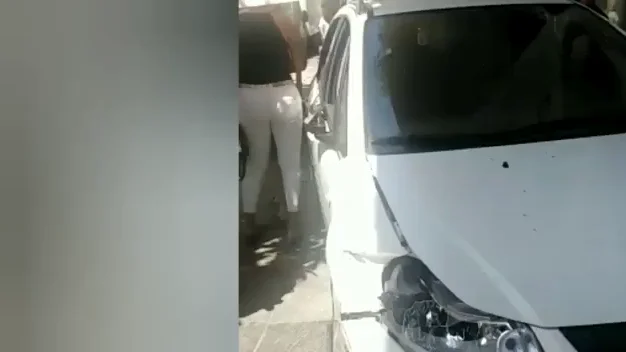 El video de momento en que testigos del atropello m&uacute;ltiple en Marbella increpan al conducto