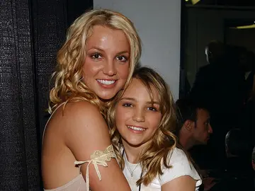 Britney Spears y Jamie Lynn en 2003 Britney Spears y Jamie Lynn en 2003
