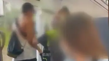 Agresión en tren Barcelona Agresión en tren Barcelona