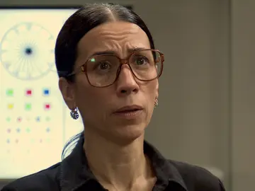 Manolita toma una comprometedora decisión para salvar a Anabel Manolita toma una comprometedora decisión para salvar a Anabel