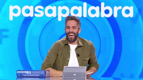 El divertidísimo lapsus de Roberto Leal con el último rosco: “¿Pivonazo? ¿En qué estás pensando tú?” El divertidísimo lapsus de Roberto Leal con el último rosco: “¿Pivonazo? ¿En qué estás pensando tú?”