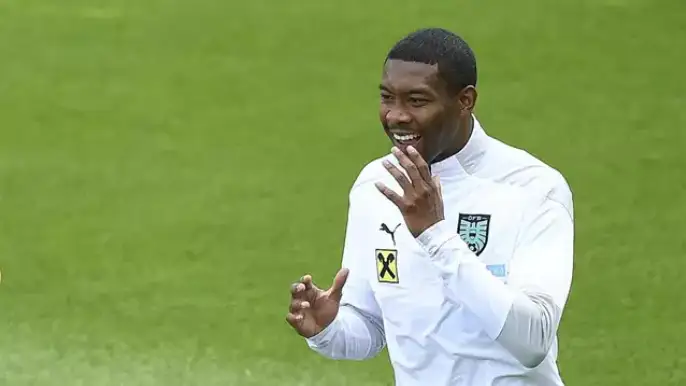 El internacional David Alaba en un entrenamiento con la selecci&oacute;n de Austria durante la Eurocopa de 2020