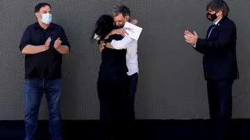 La plana mayor del independentismo, con el líder de ERC, Oriol Junqueras (i) y el presidente de JxCat, Carles Puigdemont (d), y el presidente de Omniun Cultural, Jordi Cuixart (c) y la ex diputada de la CUP Anna Gabriel (c), a la cabeza La plana mayor del independentismo, con el líder de ERC, Oriol Junqueras (i) y el presidente de JxCat, Carles Puigdemont (d), y el presidente de Omniun Cultural, Jordi Cuixart (c) y la ex diputada de la CUP Anna Gabriel (c), a la cabeza