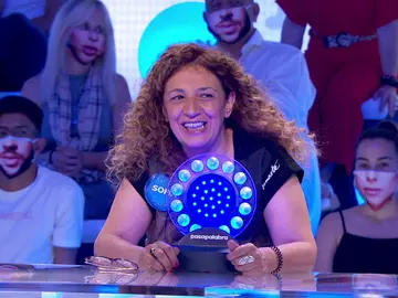 Sofía concede a Roberto Leal uno de sus grandes deseos: ¡canta en ‘La Pista’! Sofía concede a Roberto Leal uno de sus grandes deseos: ¡canta en ‘La Pista’!