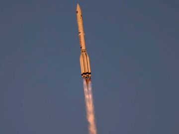 El cohete ruso con el módulo Naúka