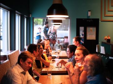 Canarias estudia pedir pruebas Covid para acceder a la hostelería