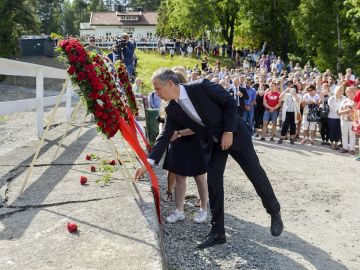 El secretario general de la OTAN Jens Stoltenberg en el acto conmemorativo en la isla de Utoya