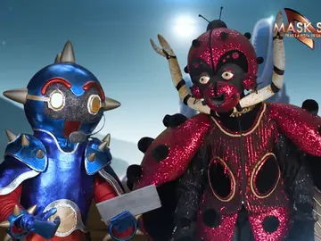 Los presentadores de ‘Tras la pista de la Dama Centella’ se despiden de sus seguidores. Los presentadores de ‘Tras la pista de la Dama Centella’ se despiden de sus seguidores.