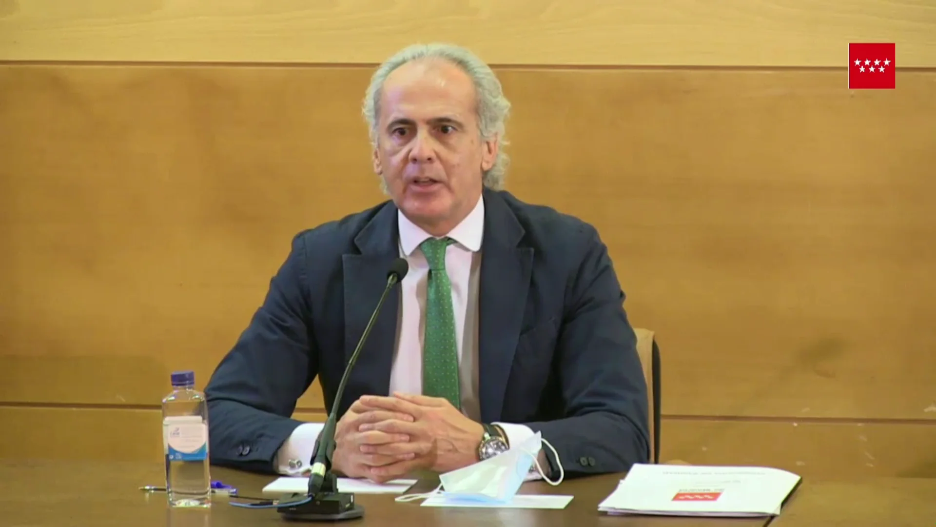 Ruiz Escudero env&iacute;a un mensaje a Darias: "Hay escasez de vacunas. Antes de pensar en la 3&ordf; dosis piense en la 1&ordf; y en la 2&ordf;"