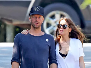 Chris Martin y Dakota Johnson Chris Martin y Dakota Johnson