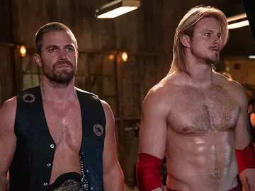 Stephen Amell y Alexander Ludwig en 'Heels' Stephen Amell y Alexander Ludwig en 'Heels'