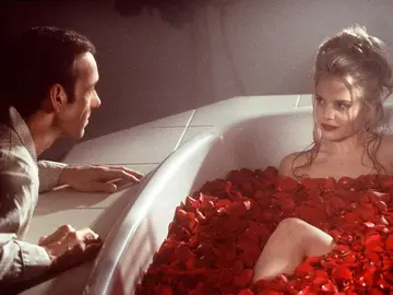 Kevin Spacey y Mena Suvari en 'American Beauty' Kevin Spacey y Mena Suvari en 'American Beauty'