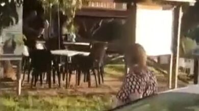 El vídeo de la agresión homófoba a un camarero en Huelva: 