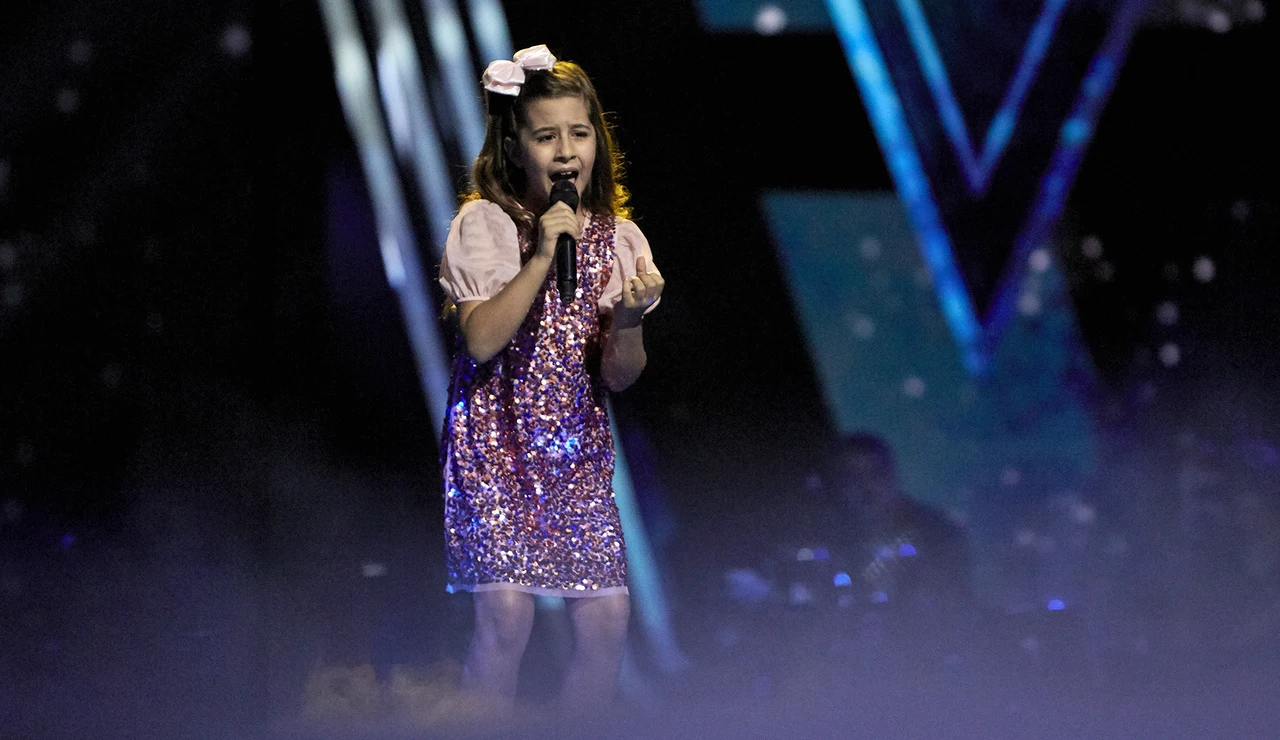Nazaret Moreno canta ’90 minutos’ en la Final de ‘La Voz Kids’