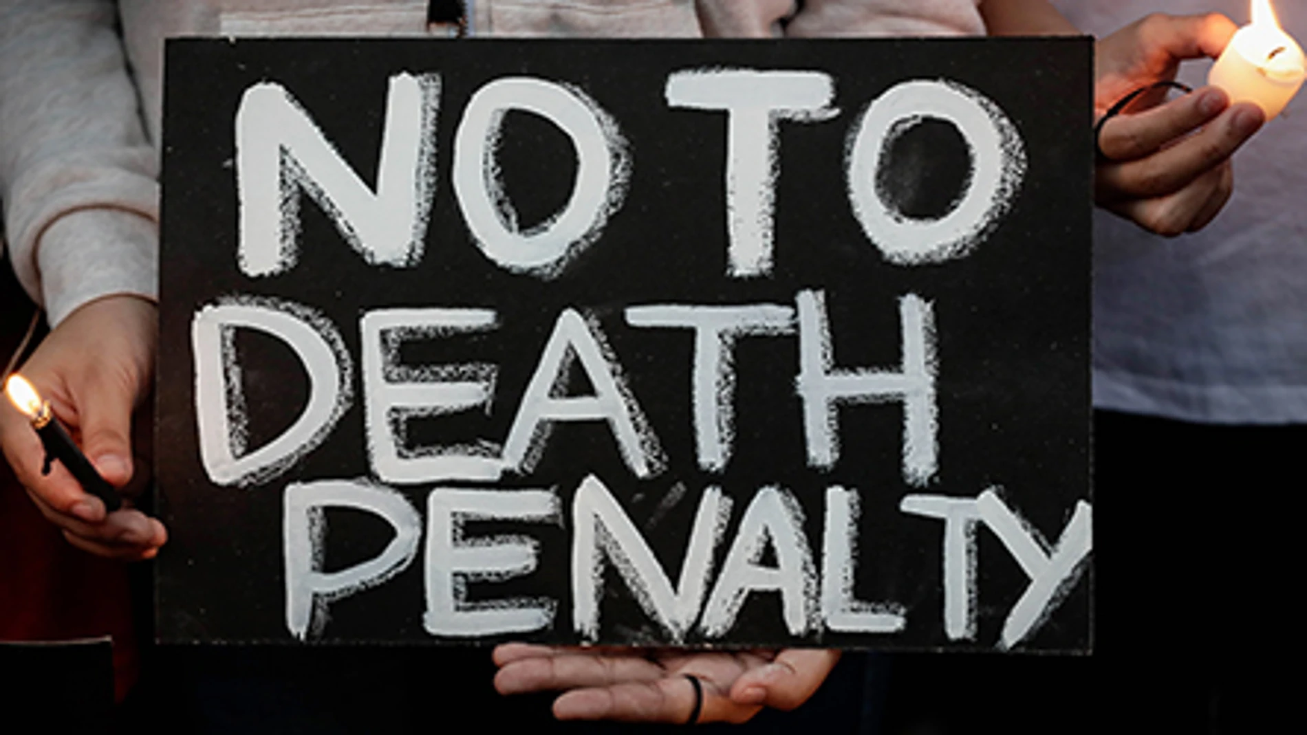 El presidente de Sierra Leona cumple su promesa y abole la pena de muerte en el país