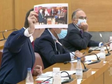 La Asamblea de Ceuta nombra personan non grata a Santiago Abascal