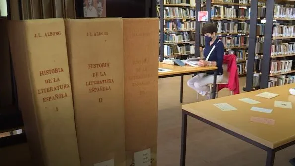 La biblioteca circulante de Castropol cumple casi 100 a&ntilde;os con un recuerdo al primer ejemplar prestado 