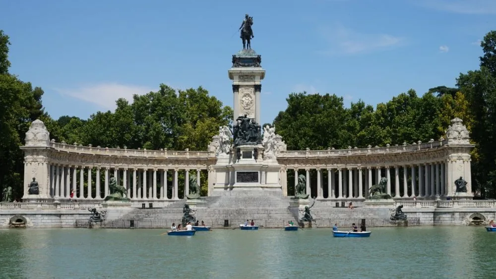 El Retiro de Madrid cerrará sus puertas por precaución El Paseo del Prado y el Retiro de Madrid entran en la lista del Patrimonio de la Humanidad de la Unesco