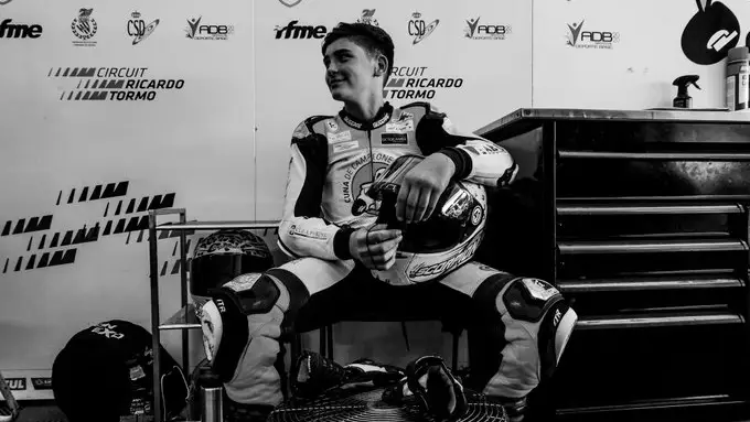 Muere el piloto de 14 años Hugo Millán tras un grave accidente en la ETC Muere el piloto de 14 años Hugo Millán tras un grave accidente en la ETC