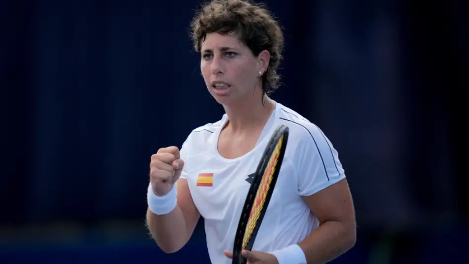 Carla Suárez gana a Ons Jabeur en su debut en los JJOO tras más de 1 año y medio sin vencer Carla Suárez gana a Ons Jabeur en su debut en los JJOO tras más de 1 año y medio sin vencer