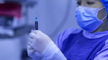 Estados Unidos vive un momento crítico con los contagios de coronavirus en aumento y la vacunación estancada Estados Unidos vive un momento crítico con los contagios de coronavirus en aumento y la vacunación estancada