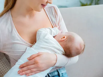 ¿No tienes leche suficiente para amamantar a tu bebé? Podrías tener hipogalactia ¿No tienes leche suficiente para amamantar a tu bebé? Podrías tener hipogalactia