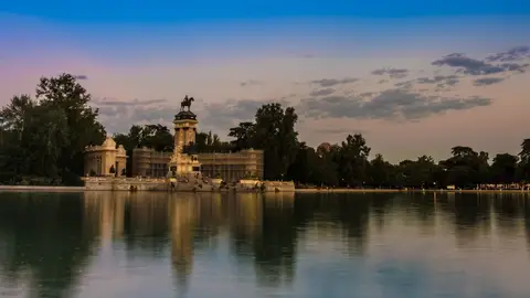 El embajador de la Unesco en España: "¿Para qué ir quieren ir al cielo si ya están en Madrid?" El embajador de la Unesco en España: "¿Para qué ir quieren ir al cielo si ya están en Madrid?"