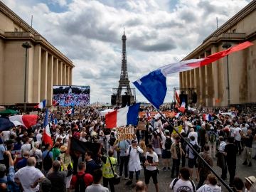 Las protestas en contra del pase sanitario y las restricciones para combatir el coronavirus se extienden por todo el mundo