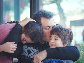 Arif da a Doruk un ejemplo de respeto a las mujeres: “Tu madre es una mujer libre” Arif da a Doruk un ejemplo de respeto a las mujeres: “Tu madre es una mujer libre”