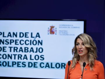 La ministra de Trabajo, Yolanda Díaz, presenta el primer plan de actuación de la Inspección de Trabajo frente al golpe de calor