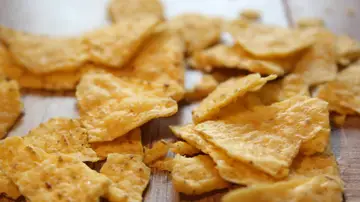 Una niña de 13 años encuentra un Dorito inflado y la marca la recompensa con casi 17.000 euros Una niña de 13 años encuentra un Dorito inflado y la marca la recompensa con casi 17.000 euros