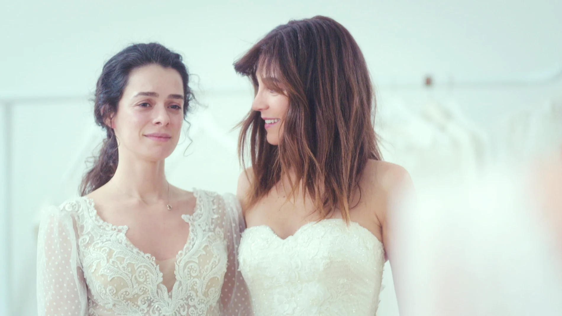 Avance de ‘Mujer’: Bahar y Ceyda desvelan cómo serán sus vestidos para la boda
